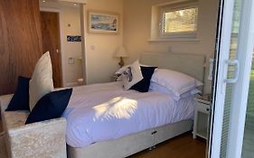 Room On The Ropery- With Free Parking
